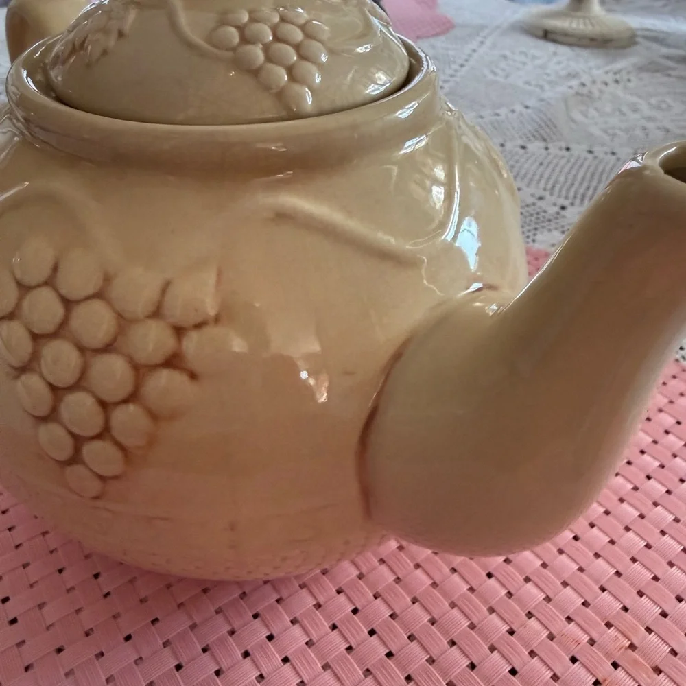 Vintage Strawberry Embossed Ceramic Teapot Pre-Owned Cottagecore